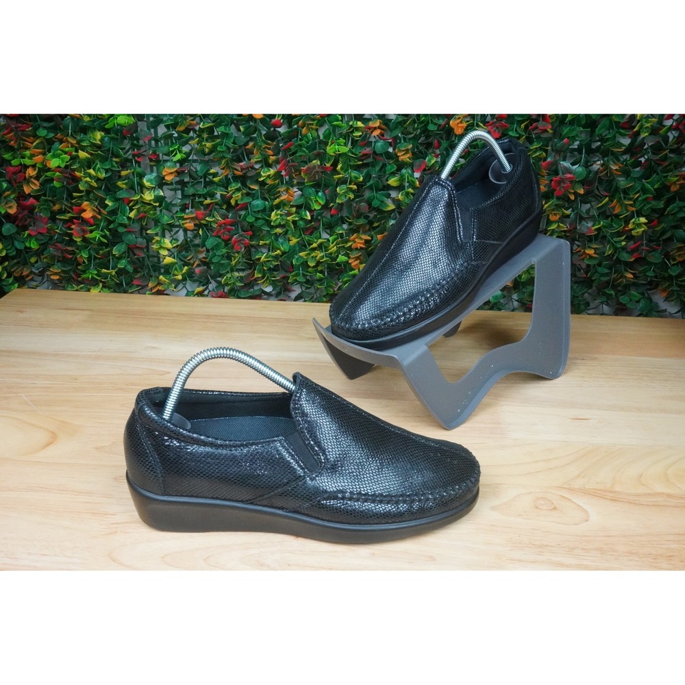SAS Free Time Knee 2 Move Black Snakeskin Leather Loafers Womens 7 W Wide